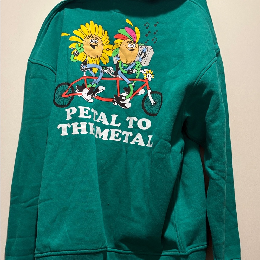 Levi's Green Hoodie with Sunflower Design - Picture 3 of 3